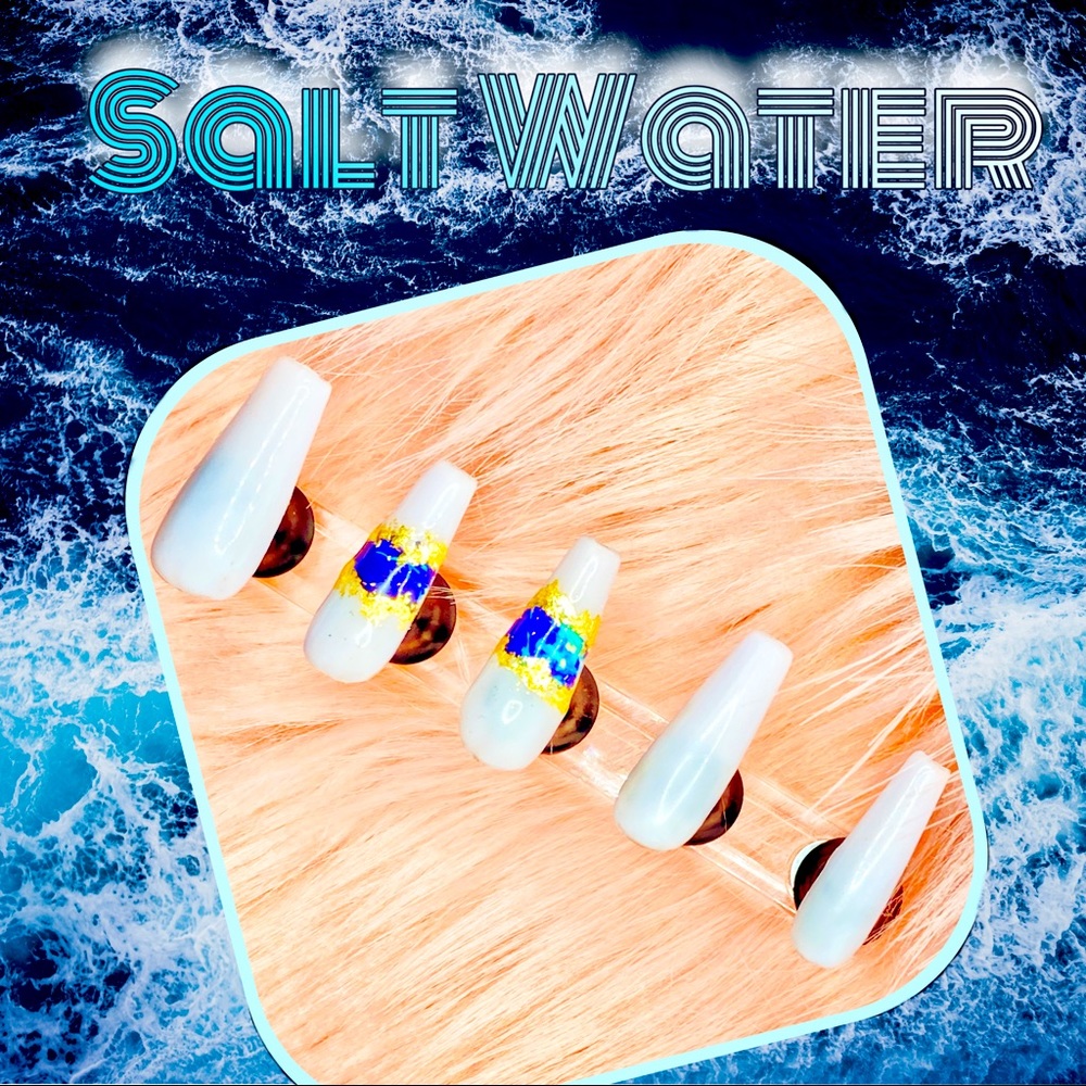 Luxury Press on nail set “ Salt water “